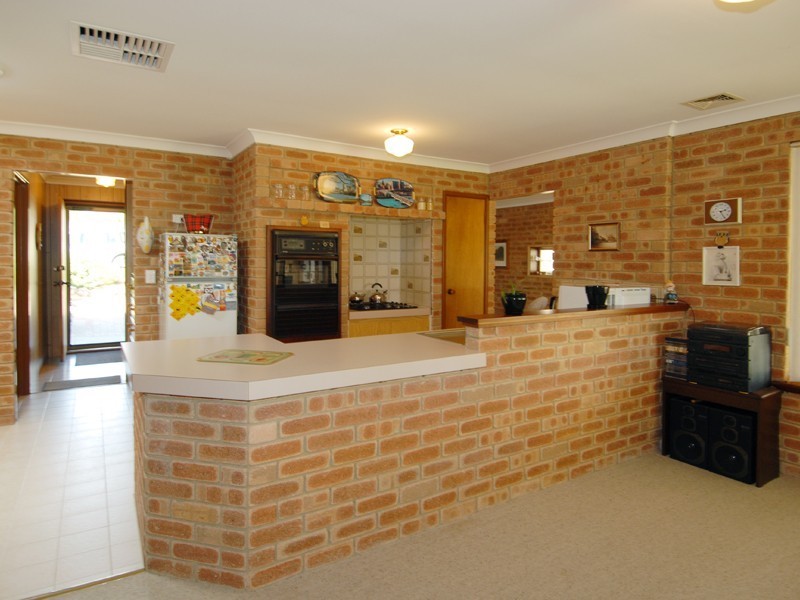 4 Jose Court, Samson WA 6163