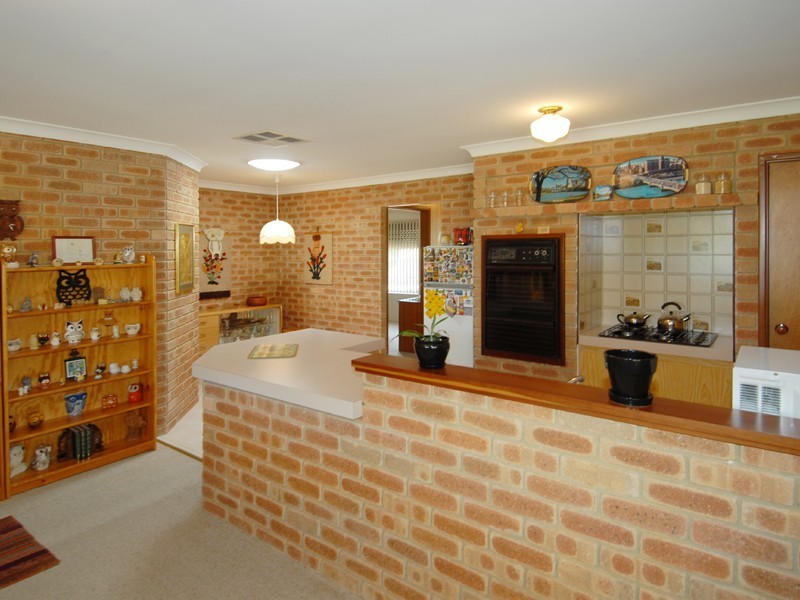 4 Jose Court, Samson WA 6163
