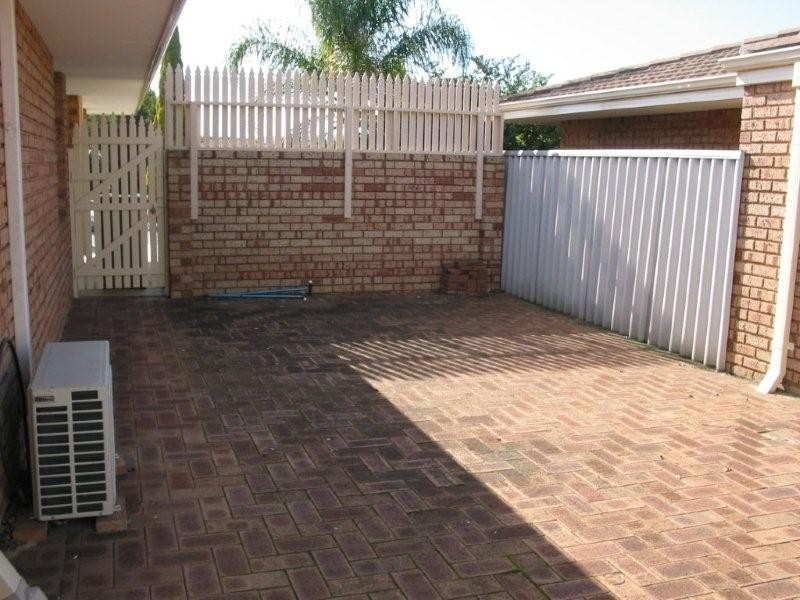 13/208 Burslem Drive, Maddington WA 6109