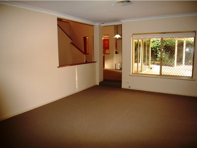 36 Winthrop Drive, Winthrop WA 6150