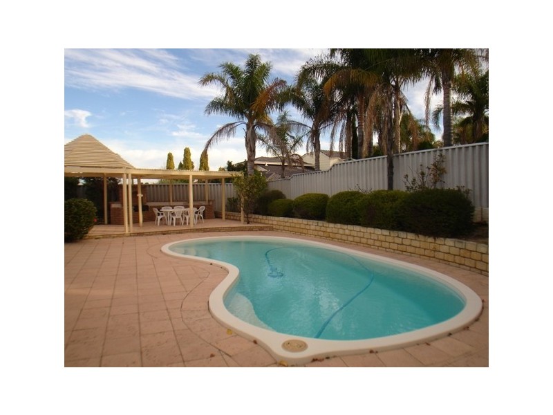 36 Winthrop Drive, Winthrop WA 6150