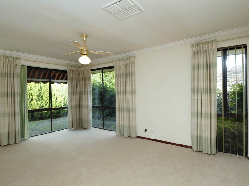 62a Gillett Drive, Kardinya WA 6163