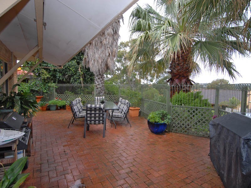 3 Arnold Crescent, Kardinya WA 6163