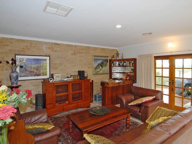 3 Arnold Crescent, Kardinya WA 6163