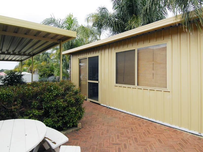 29 Robertson Road, Kardinya WA 6163