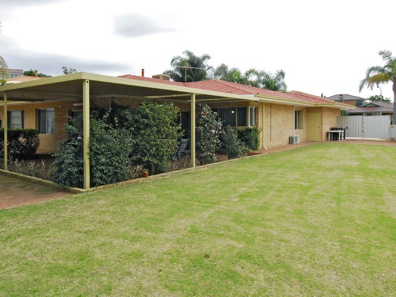 29 Robertson Road, Kardinya WA 6163