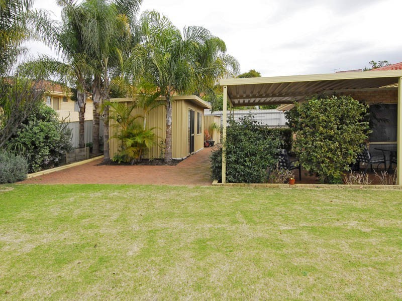29 Robertson Road, Kardinya WA 6163