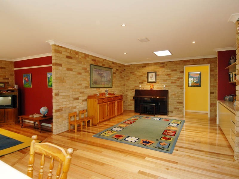 5 Clifton Court, Kardinya WA 6163