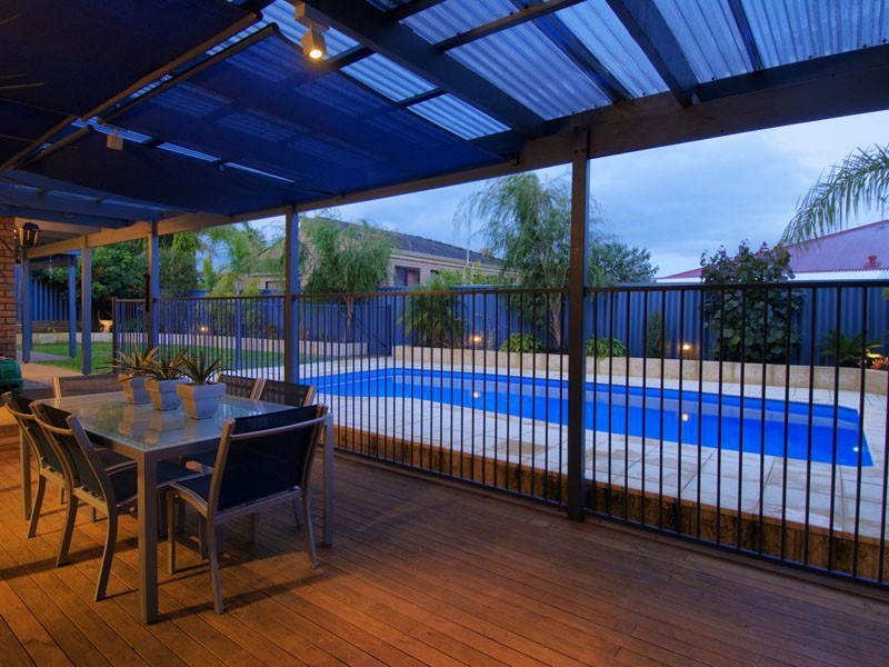 12 Urwick Court, Kardinya WA 6163