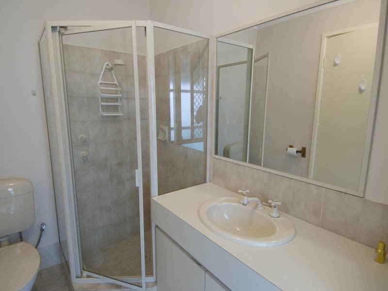 9 Waring Way, Kardinya WA 6163
