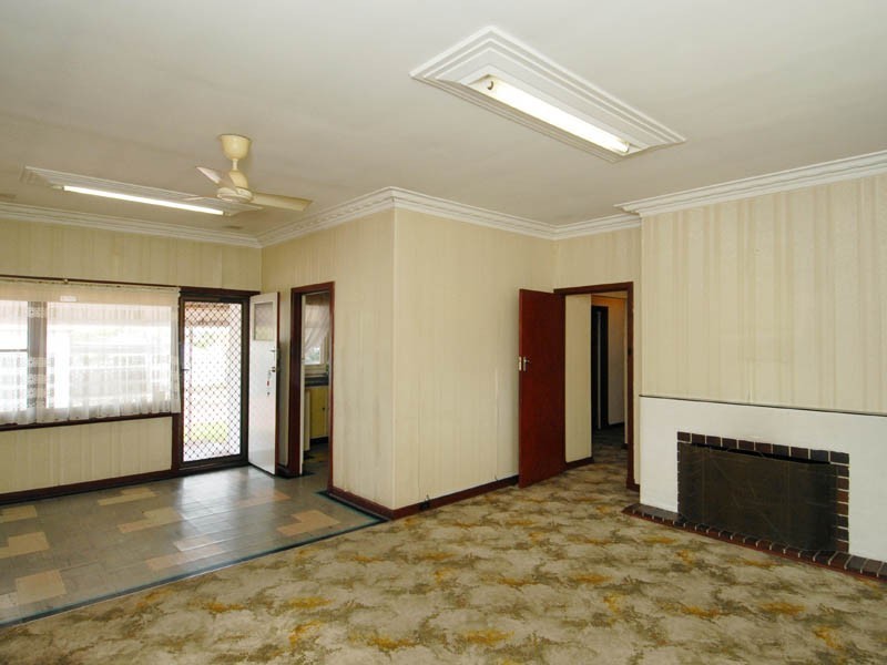 153 Leach Highway, Willagee WA 6156