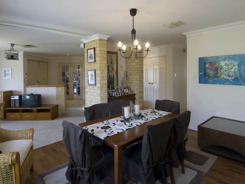 22 McMahon Way, Kardinya WA 6163