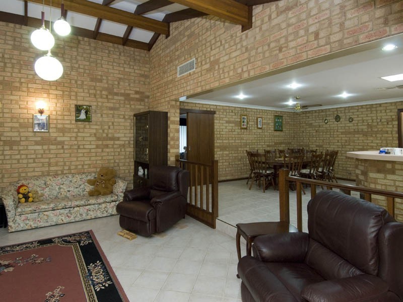 37 Ainslie Court, Kardinya WA 6163