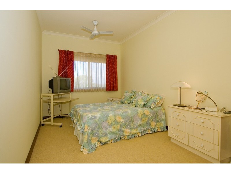 11 Arnold Crescent, Kardinya WA 6163