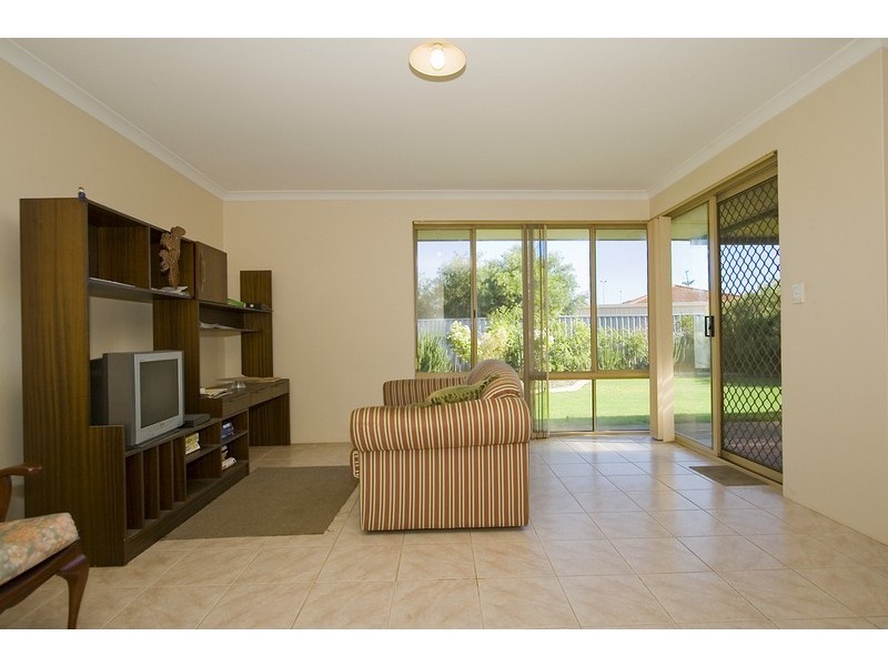 14 Cypress Mews, Warnbro WA 6169