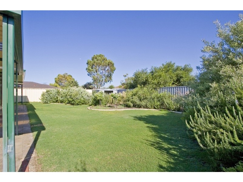 14 Cypress Mews, Warnbro WA 6169