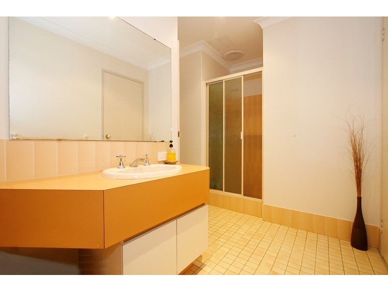 170 Winterfold Road, Kardinya WA 6163