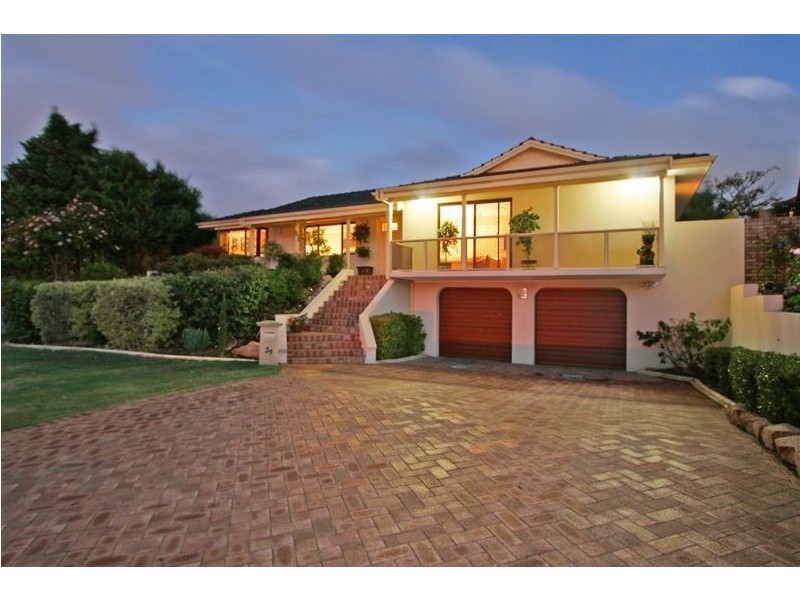 34 Le Souef Drive, Kardinya WA 6163