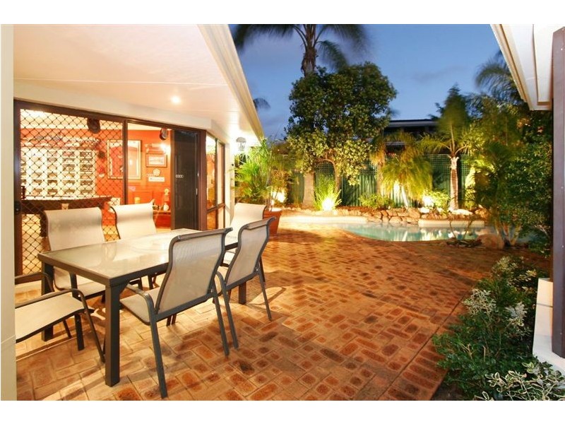 34 Le Souef Drive, Kardinya WA 6163