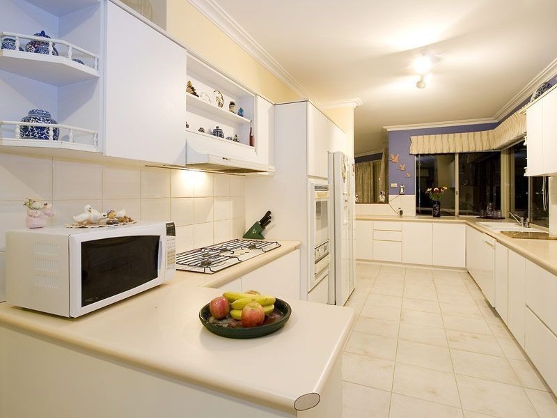 46 Le Souef Drive, Kardinya WA 6163