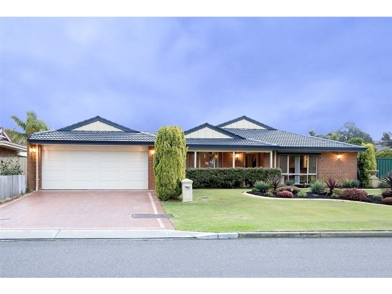 38 McMahon Way, Kardinya WA 6163