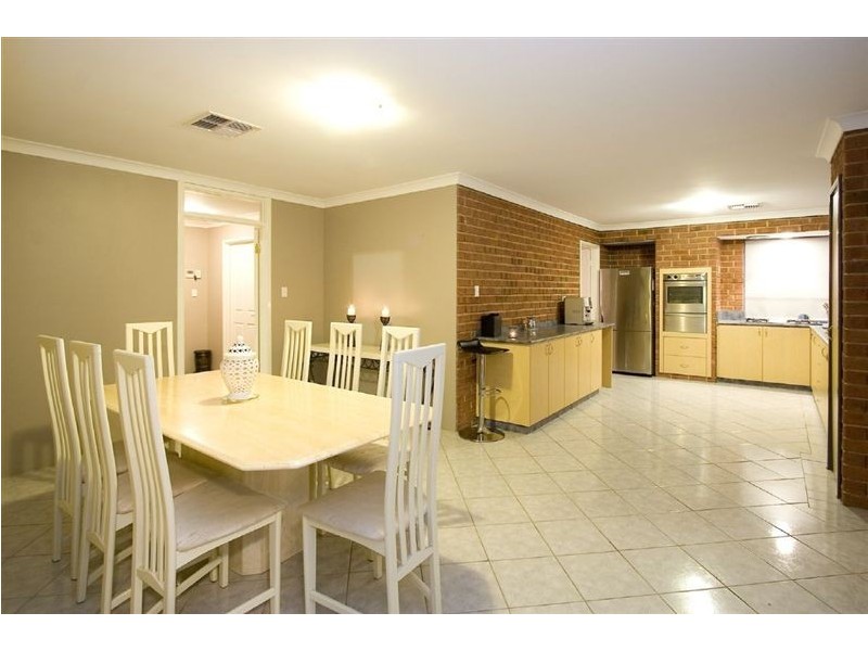 38 McMahon Way, Kardinya WA 6163