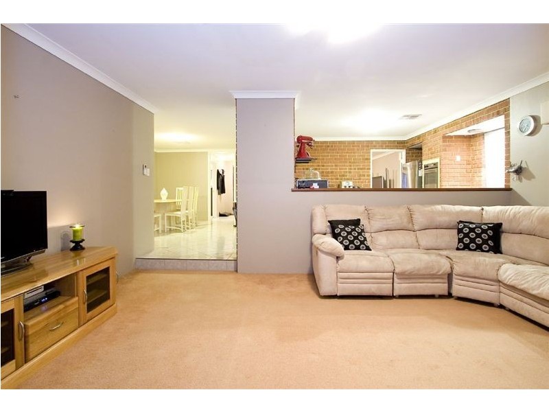 38 McMahon Way, Kardinya WA 6163
