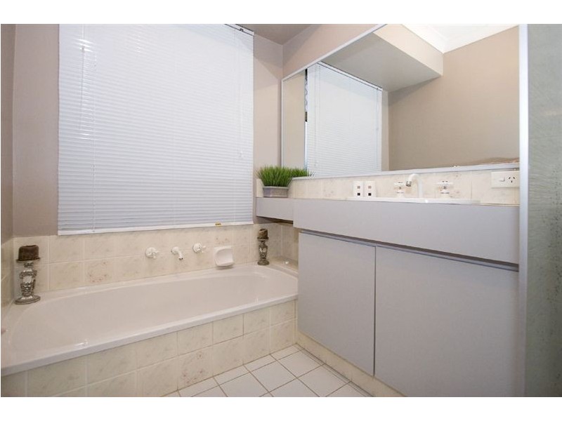 38 McMahon Way, Kardinya WA 6163