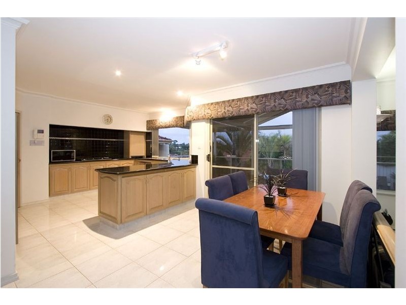 63 Anglesey Drive, Kardinya WA 6163