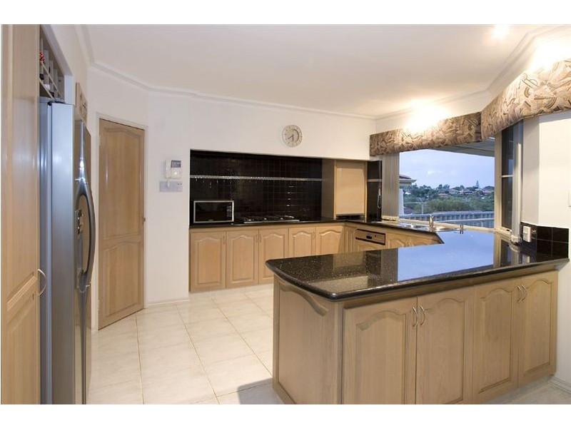 63 Anglesey Drive, Kardinya WA 6163