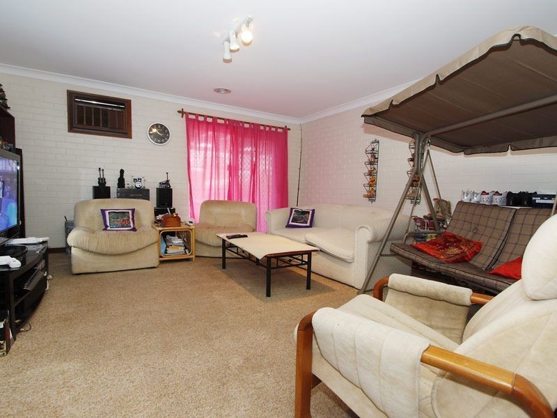 10 Davies Crescent, Kardinya WA 6163