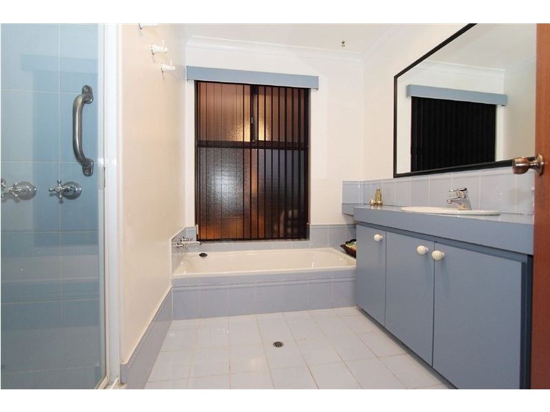 35 Anglesey Drive, Kardinya WA 6163