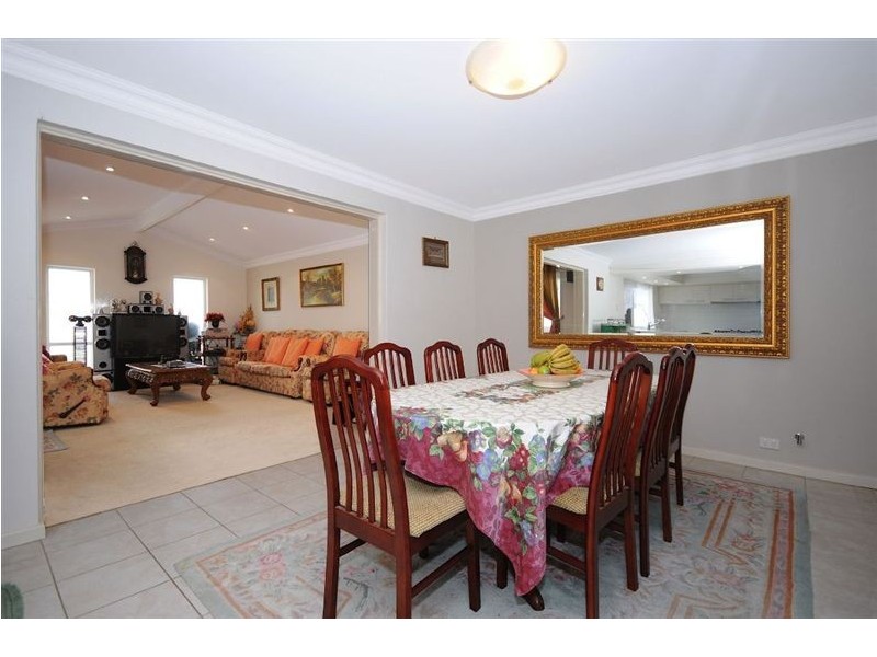 21 Monterey Court, Kardinya WA 6163