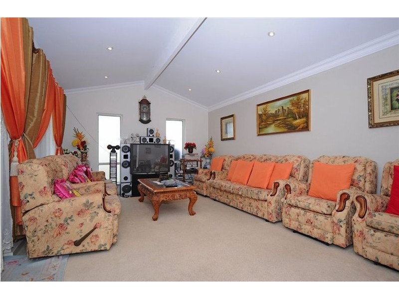 21 Monterey Court, Kardinya WA 6163