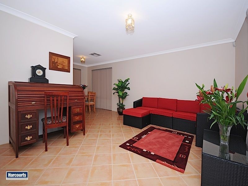 9 Du Maurier Road, North Lake WA 6163