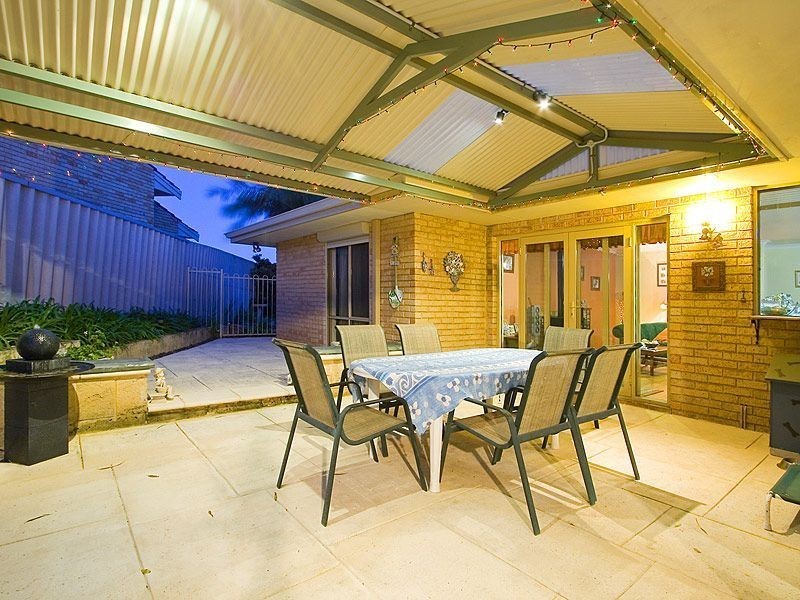 6 Waring Way, Kardinya WA 6163