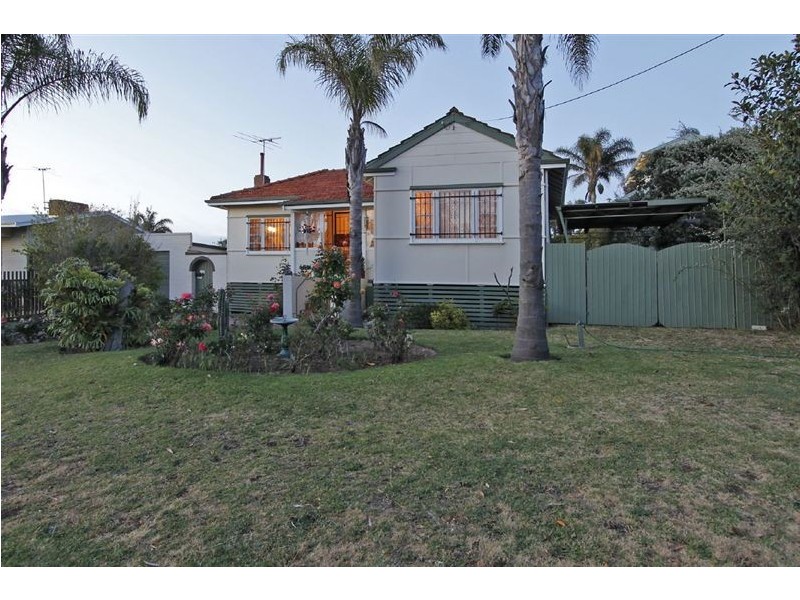 114 Hope Street, White Gum Valley WA 6162