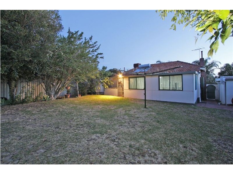 114 Hope Street, White Gum Valley WA 6162