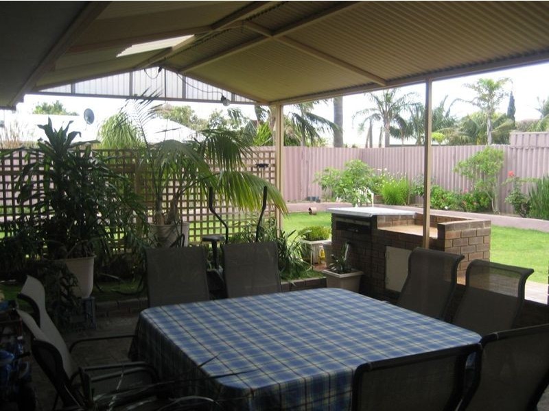 172 Winterfold Road, Kardinya WA 6163