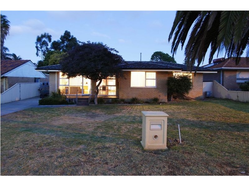 30 Gilbertson Road, Kardinya WA 6163