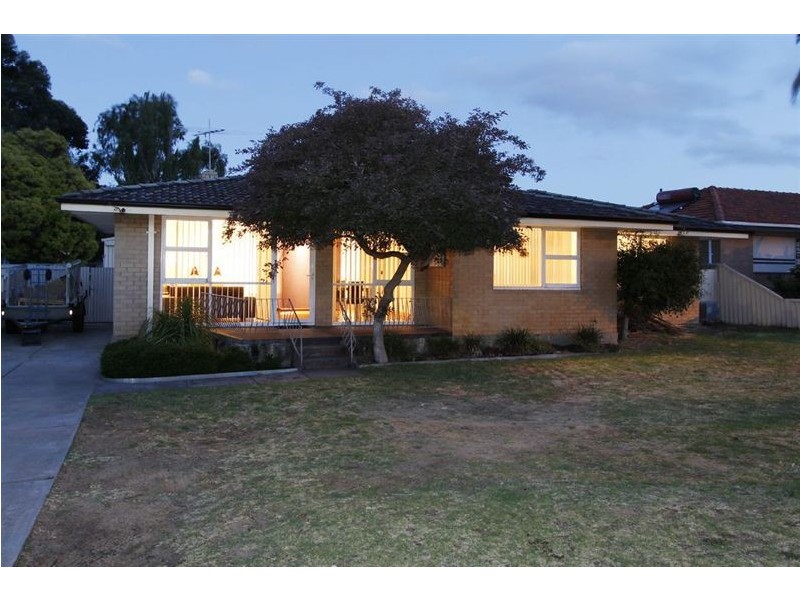 30 Gilbertson Road, Kardinya WA 6163