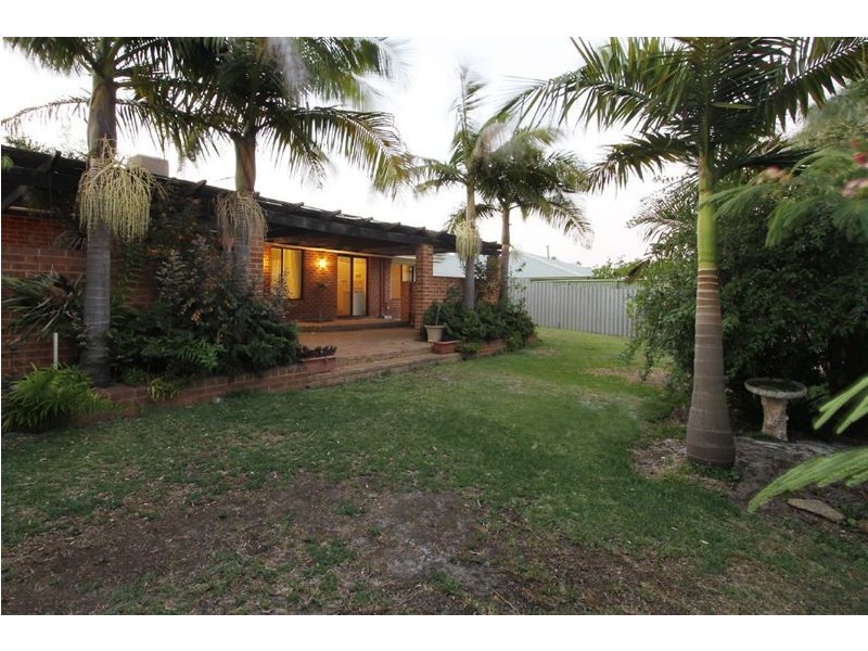 15 Ainslie Court, Kardinya WA 6163