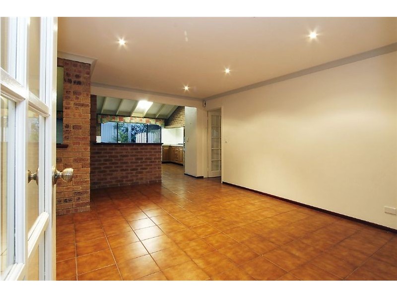 15 Ainslie Court, Kardinya WA 6163