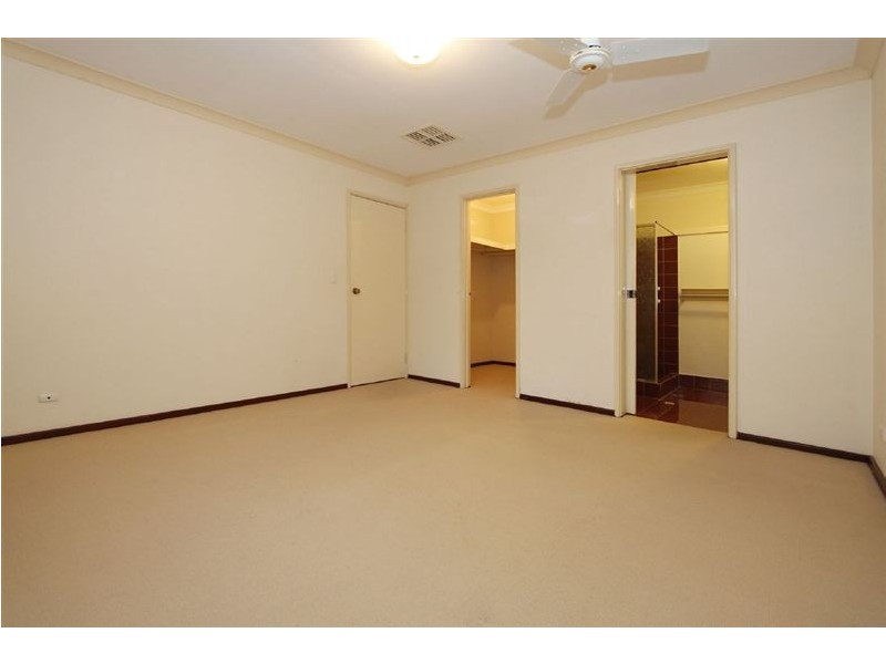 15 Ainslie Court, Kardinya WA 6163