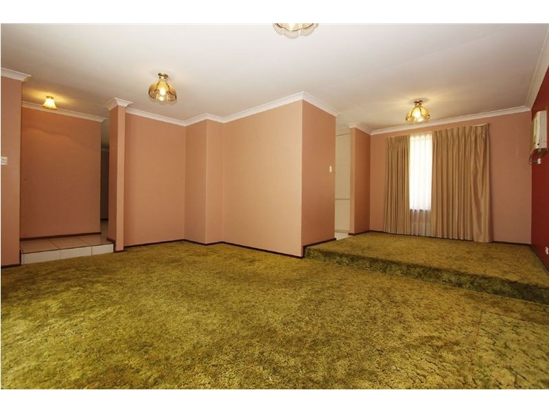 8 McMahon Way, Samson WA 6163