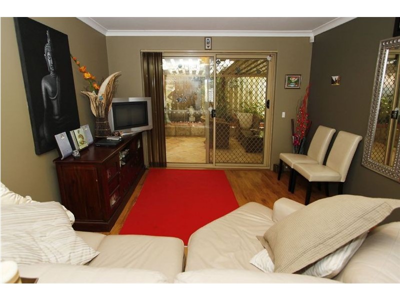 13/35 Winnacott Street, Willagee WA 6156