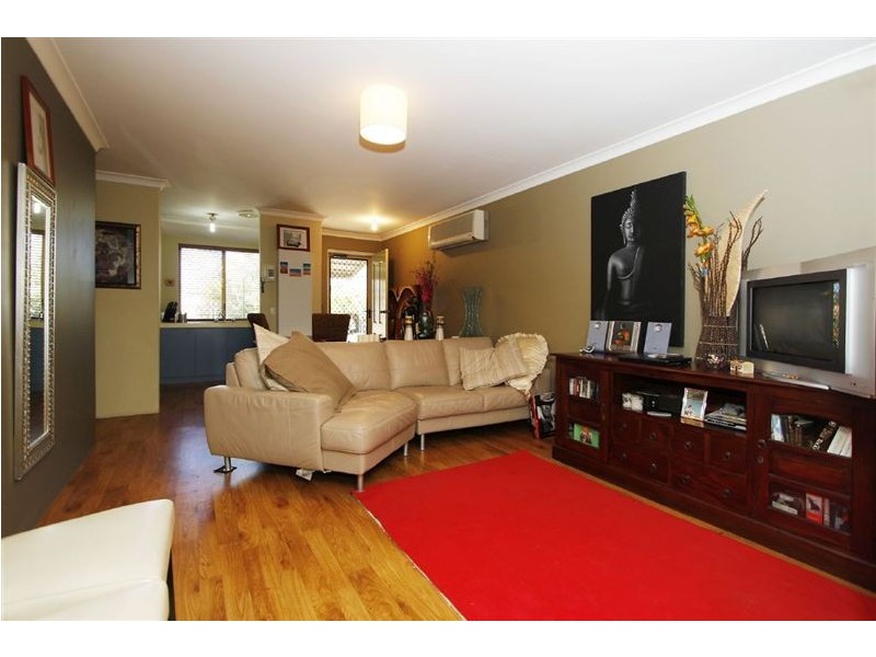 13/35 Winnacott Street, Willagee WA 6156