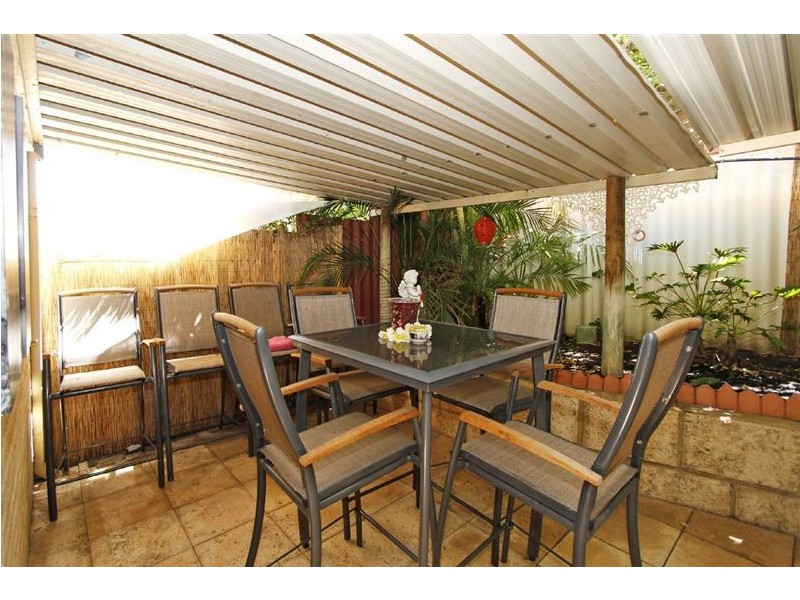 13/35 Winnacott Street, Willagee WA 6156