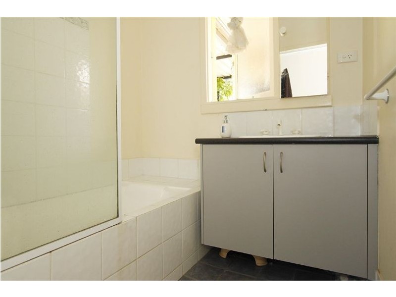 15 Treeby Street, Coolbellup WA 6163