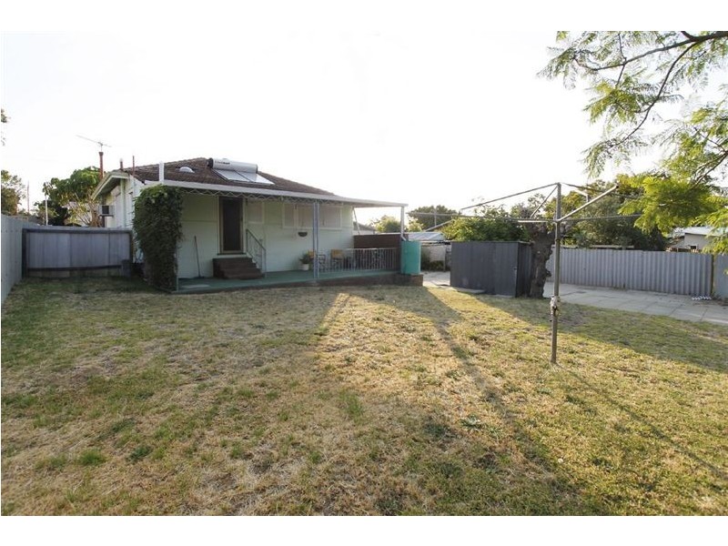 4 Starling Street, Hamilton Hill WA 6163